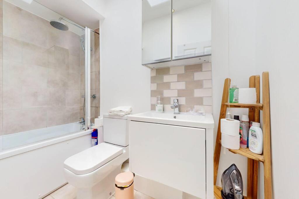 Appartamento Modern 1bd Flat In Clapham Old Town