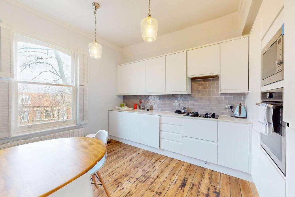 Appartamento Modern 1bd Flat In Clapham Old Town *